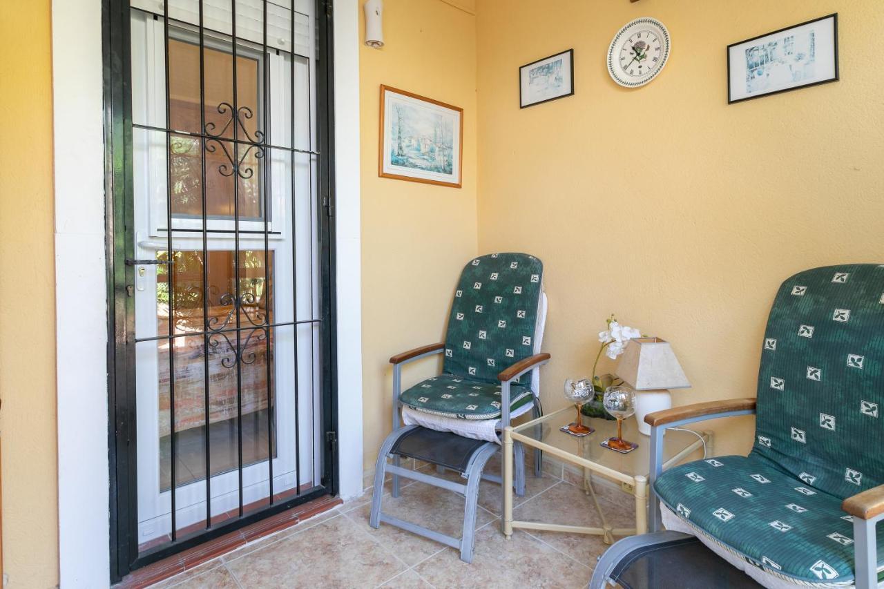 Heads 2 Holiday Homes Apartment Villamartin  Exterior foto
